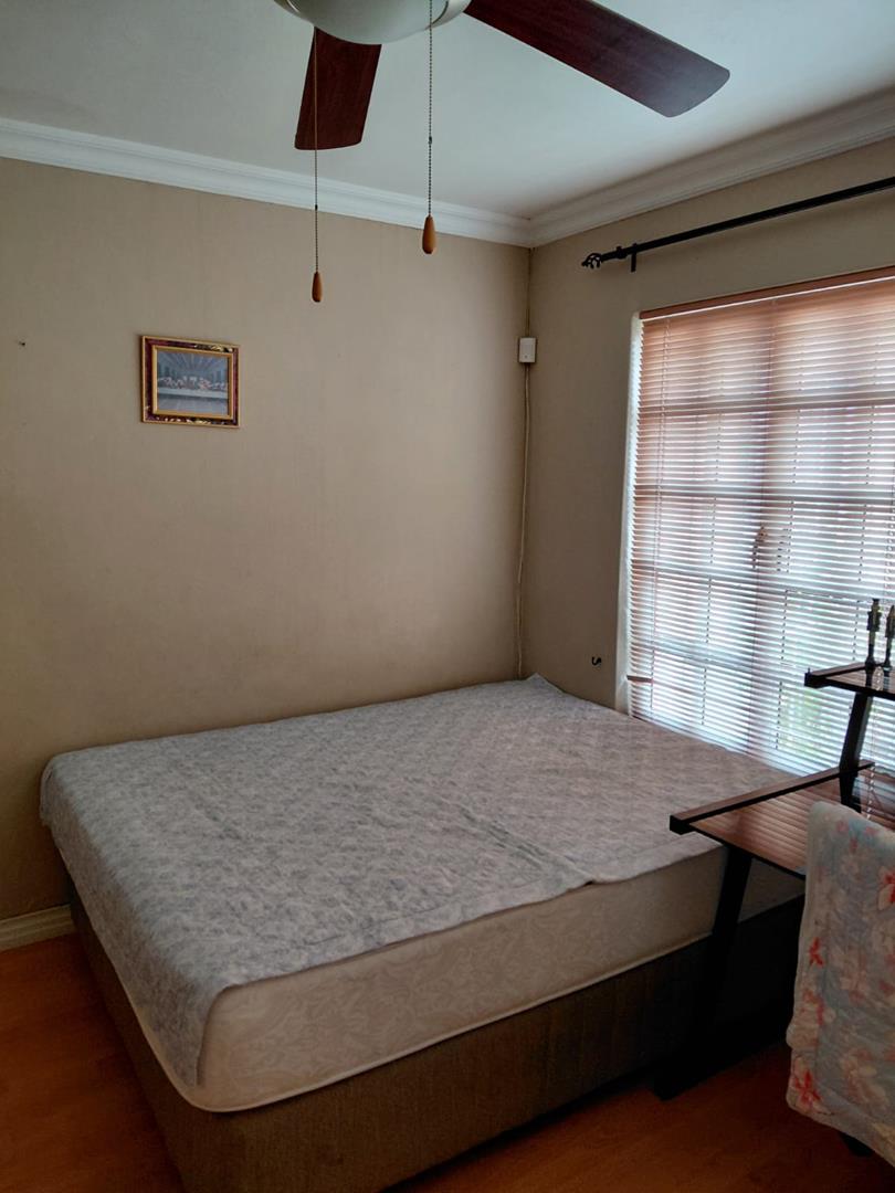 To Let 3 Bedroom Property for Rent in Loevenstein Western Cape